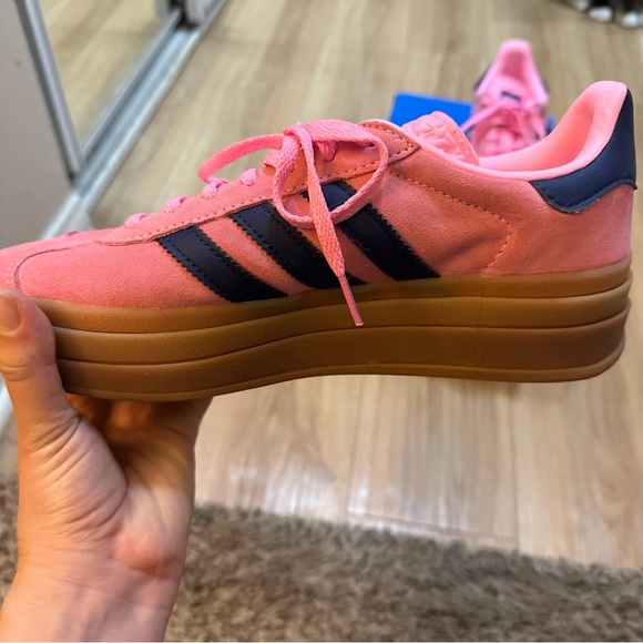 Pink Adidas Gazelle Platform Sneakers Size 8.5 - Picture 2 of 6